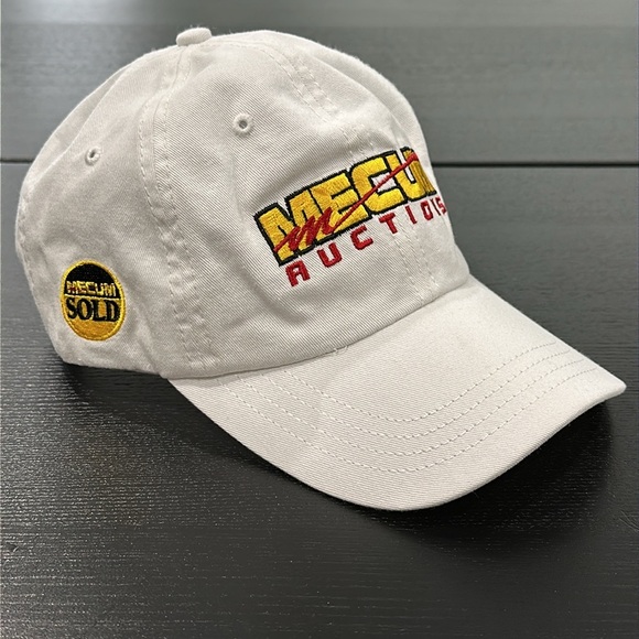 Mecum Car Auction 2016 Gold Bidder Hat - Picture 5 of 9